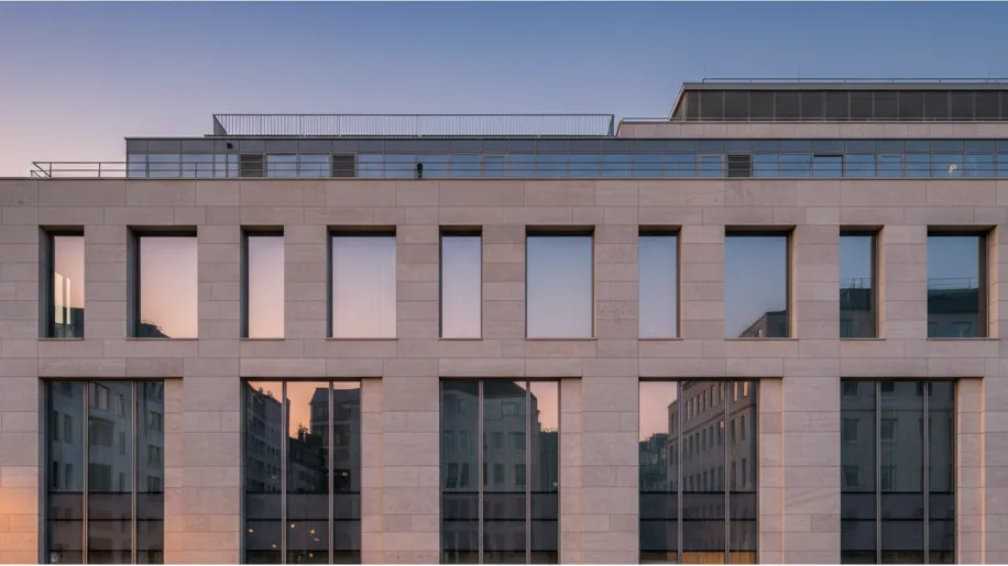 Bobby Zar acquires 827 Broadway for $19m in distress sale – AI-generated illustrative image